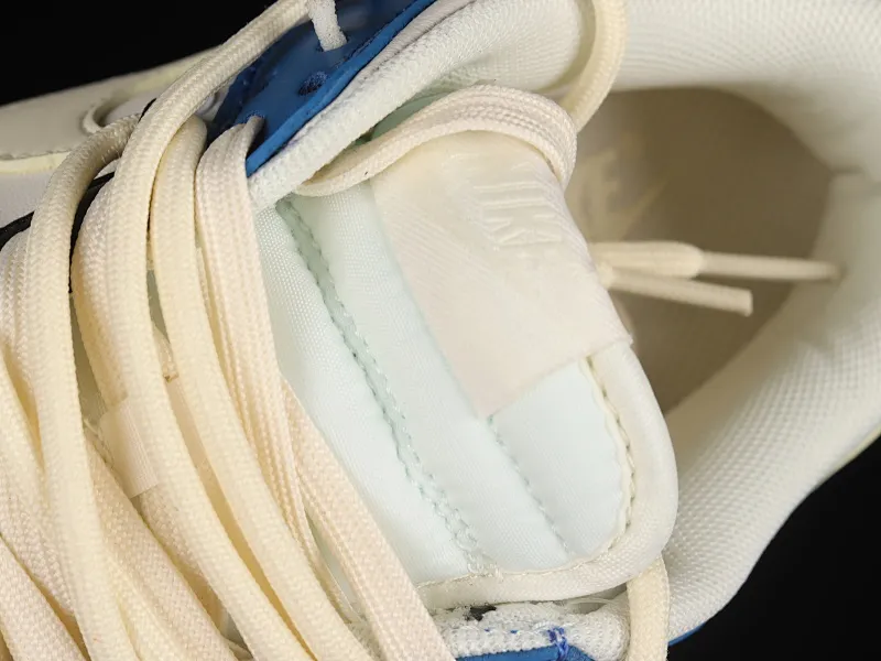 All categories Nk SB Dunk series Nk SB Dunk Low Low-top sneakers Nk Dunk Low Black, white and blue color matching Customized version of deconstructed strap casual sneakers DJ6188-100
